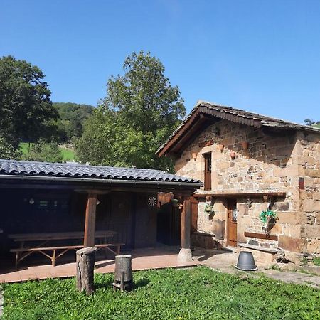 Cabana Pasiega La Quemada San Pedro Del Romeral Kültér fotó