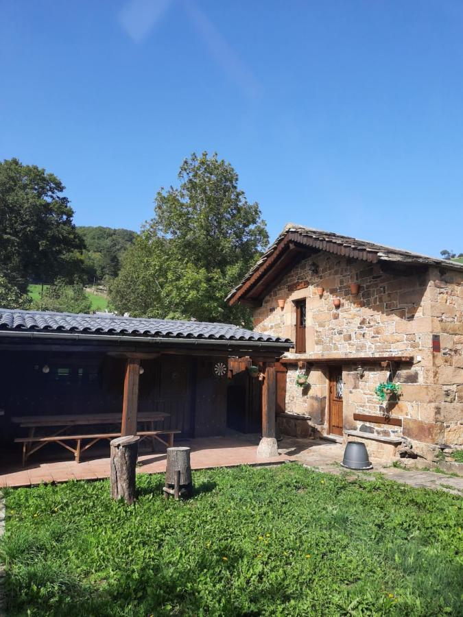 Cabana Pasiega La Quemada San Pedro Del Romeral Kültér fotó