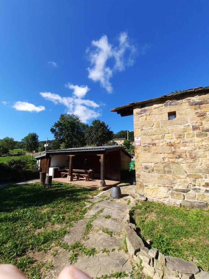 Cabana Pasiega La Quemada San Pedro Del Romeral Kültér fotó