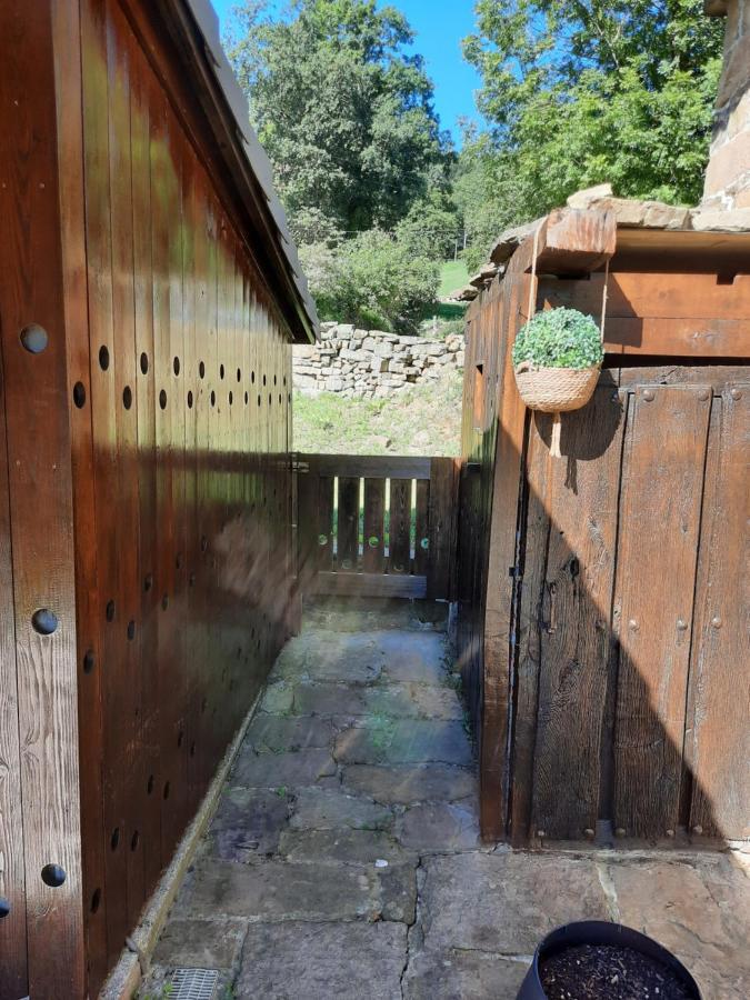 Cabana Pasiega La Quemada San Pedro Del Romeral Kültér fotó