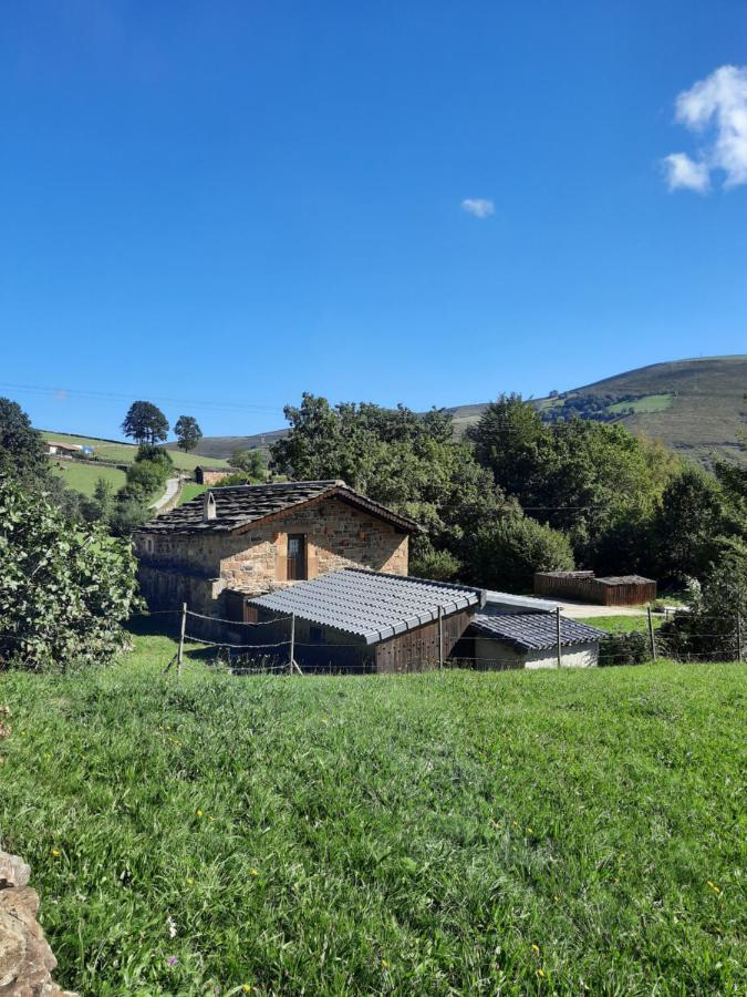 Cabana Pasiega La Quemada San Pedro Del Romeral Kültér fotó
