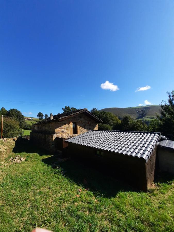 Cabana Pasiega La Quemada San Pedro Del Romeral Kültér fotó